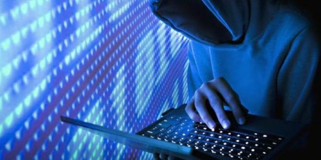 خبيرة تحذر: العنف الرقمي يقود إلى العزلة وفقدان الثقة بالنفس