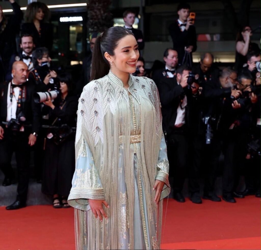 فيريال زياري تخطف الأنظار في مهرجان كان السينمائي