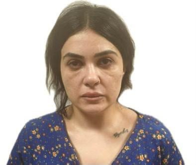مطلوبة بأحكام تتجاوز 64 عاماً.. الشرطة التركية تلقي القبض على سيدة وهي في بث مباشر
